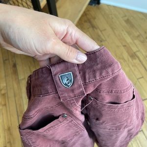 Kuhl Brooke skinny pant in red current size 10 SHORT!